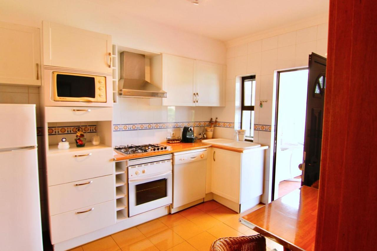 Lovelystay - Alto Dos Calicos 2br House With Garden Сasa de vacaciones Albufeira